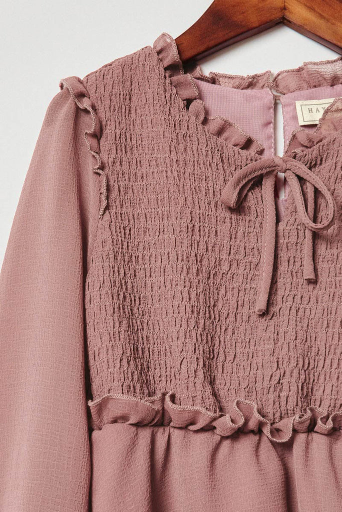 G8143-MAUVE Smock Baby Doll Mini Dress Front Detail