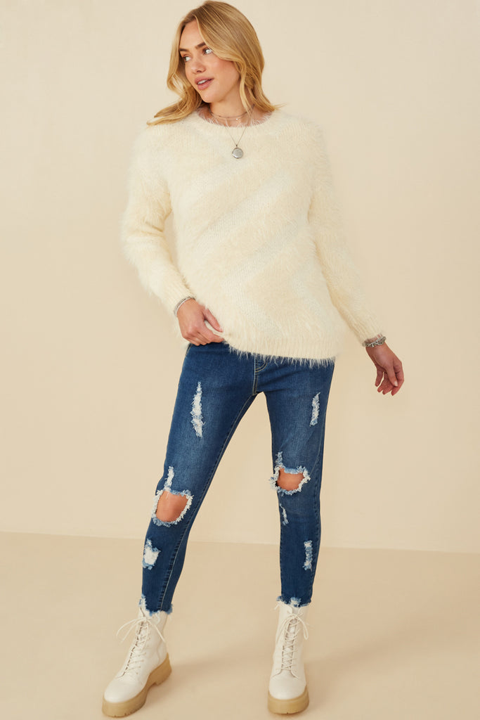 HY8375 Ivory Womens Faux Fur Pullover Sweater Pose