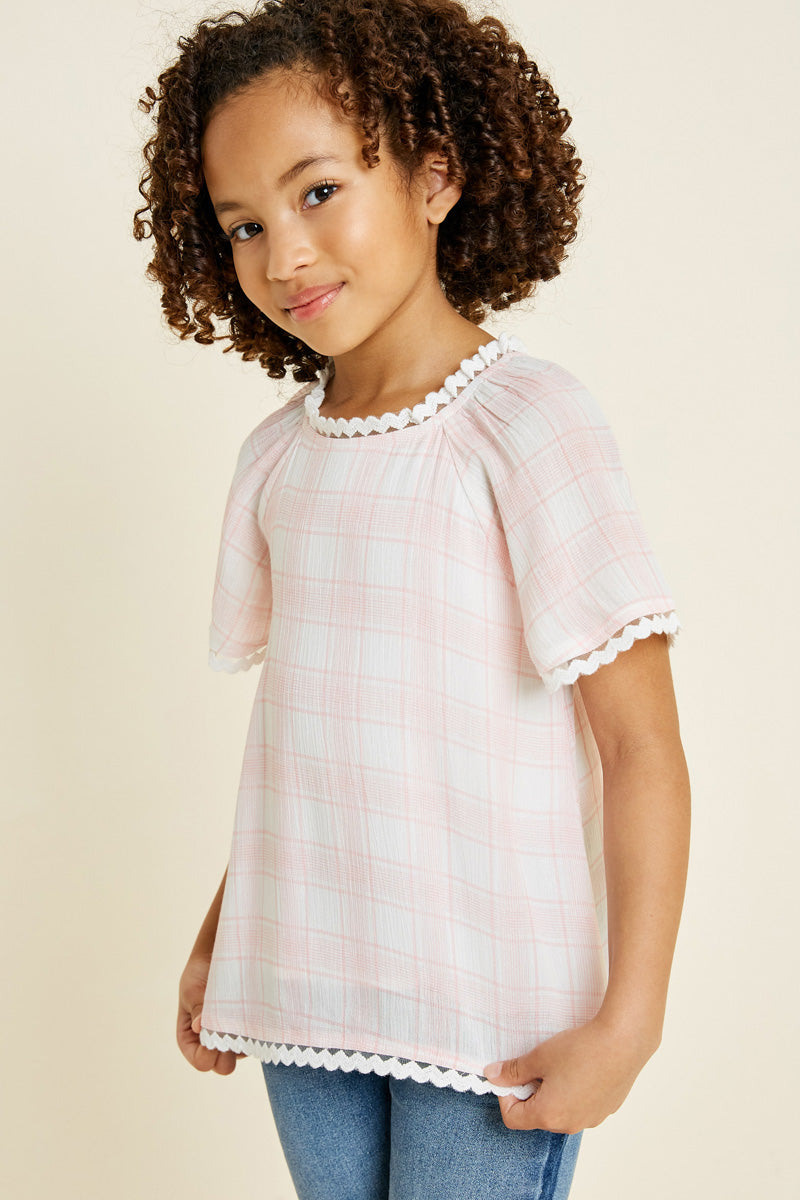 G4466-PINK Plaid Crochet Trim T-Shirt Alternate Angle