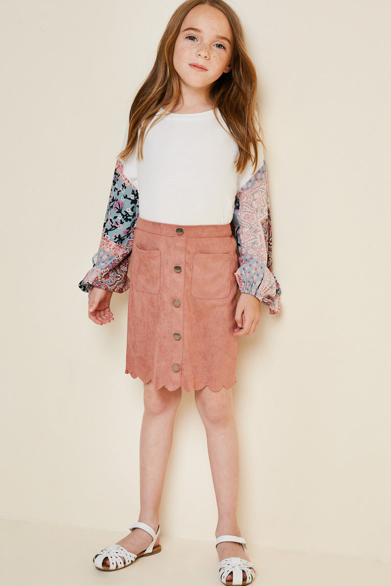 G5031-DUSTY PINK Scallop Hem Faux Suede Skirt Front Detail