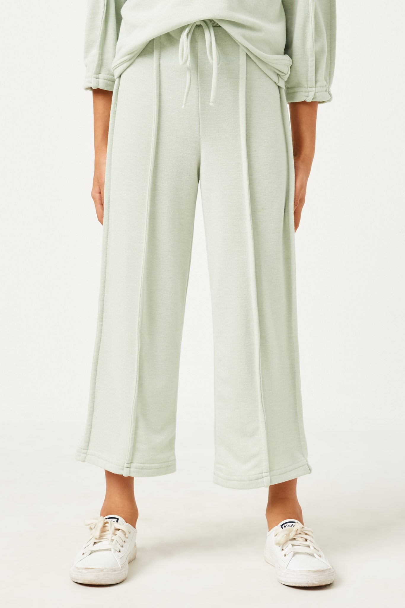 GDN4134 SAGE Girls Seam Detail Brushed Terry Wide Leg Pants Front