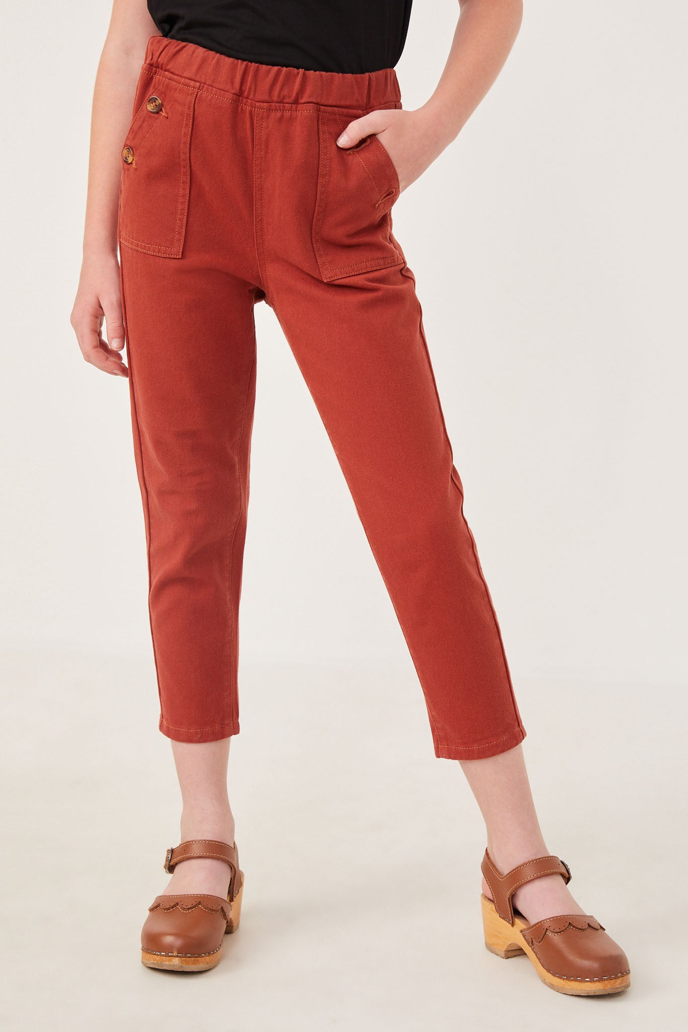 GK1213 Rust Girls Buttoned Pocket Tapered Twill Pants Front