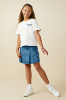 GS0035 Off White Smurfs Hearts and Kisses Large Graphic T Shirt Pose