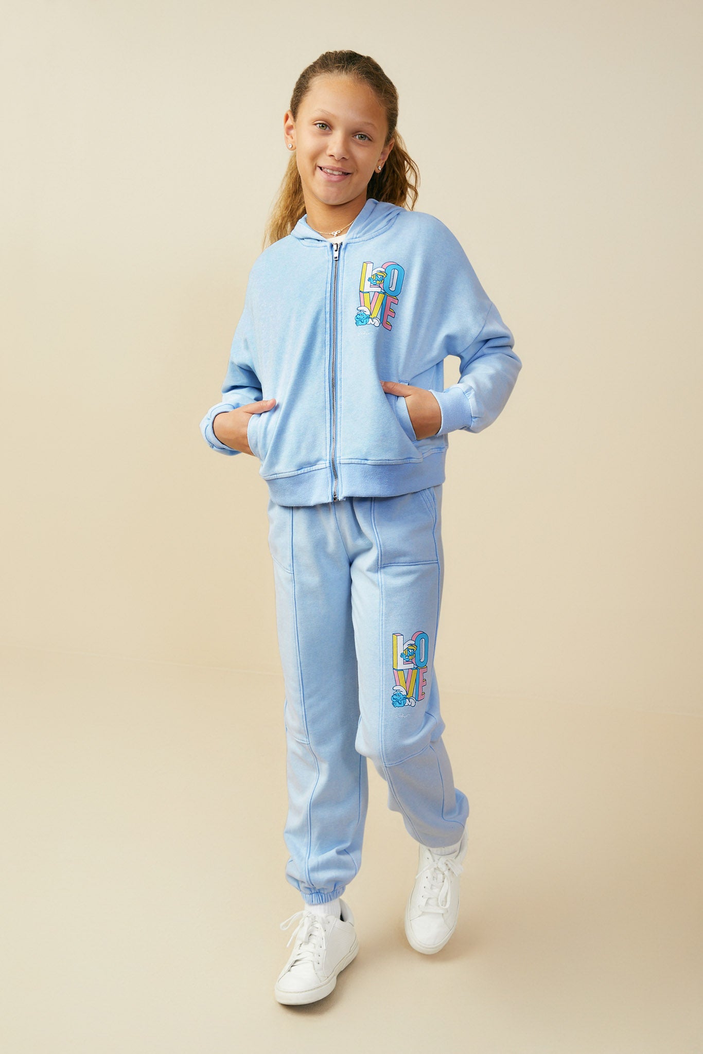 GS0046 Blue Smurfs Love You Large Graphic Garment Washed Hoodie Pose