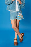 GS0057 Mid Denim Smurfs Heart Graphic Frayed Hem Denim Shorts Pose