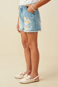 GS0057 Mid Denim Smurfs Heart Graphic Frayed Hem Denim Shorts Full Body