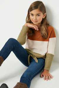 GY1313 Taupe Girls Waffle Knit Colorblock Tie Top Pose