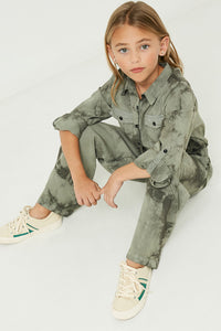 Girls Garment Tie Dye Jumper Pose