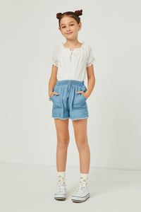 GY5602 LIGHT DENIM Girls Distressed Hem Patch Pocket Shorts Full Body