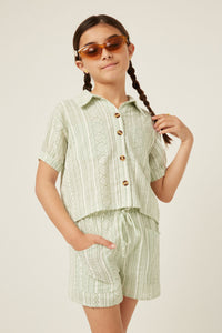GY6040 Sage Girls Geometric Print Pocketed Short Sleeve Button Up Shirt Front
