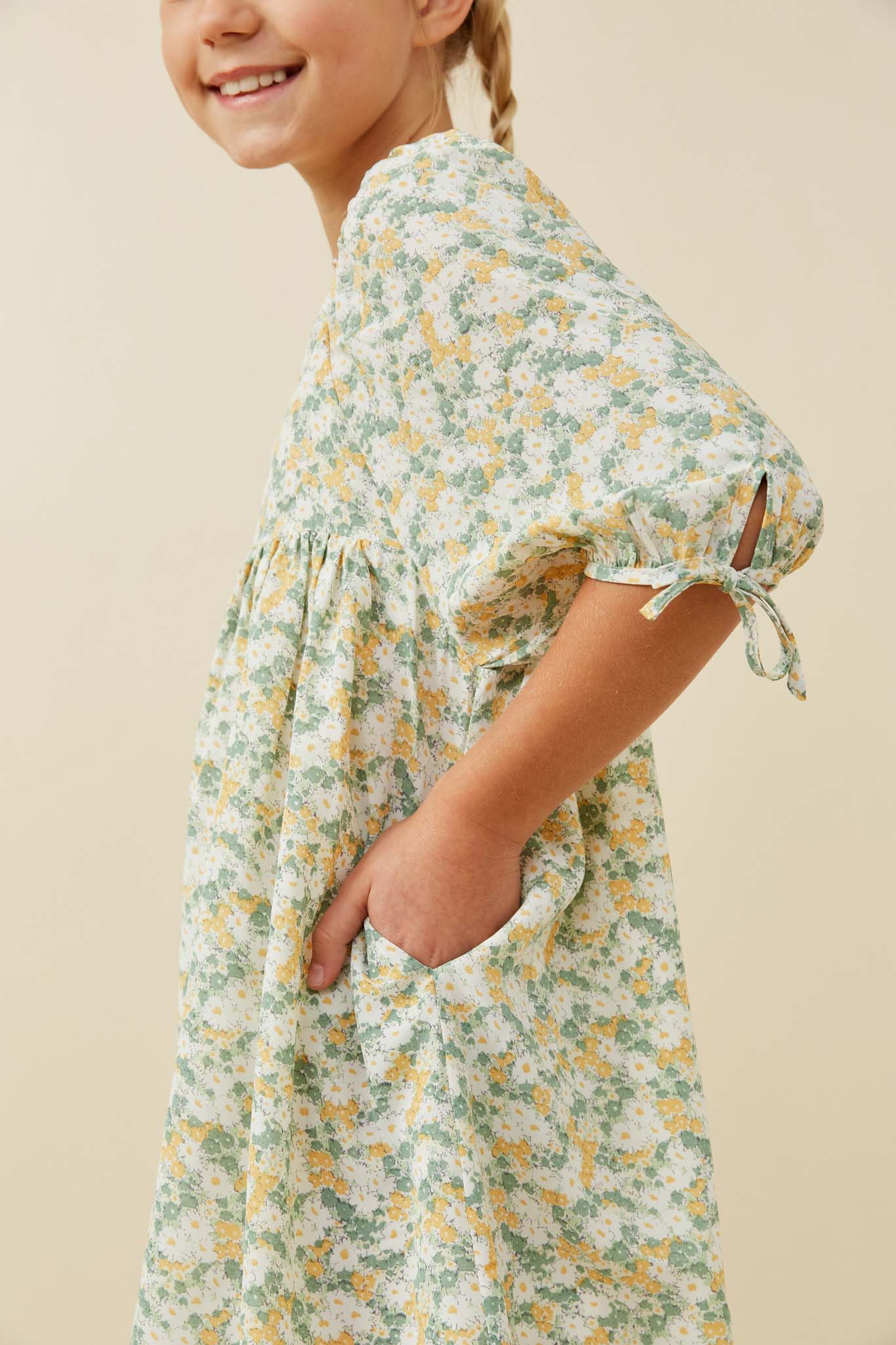 square collar printed puff sleeve midi dress Puff-Sleeve Square-Neck Smocked Midi Dress