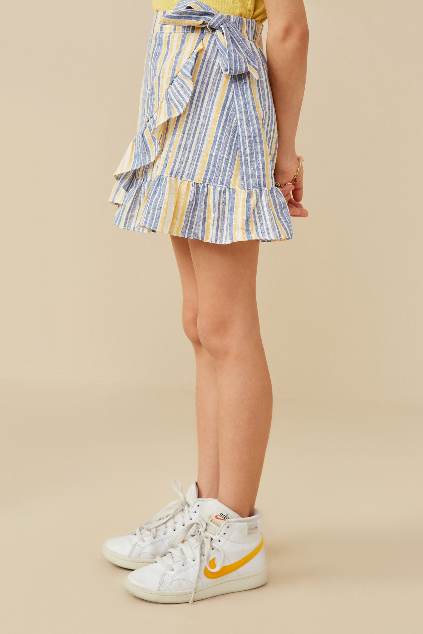 Asymmetric Ruffle Ribbon Tie Striped Skirt