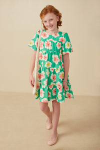 GY8013 Green Girls Floral Puff Sleeve Tiered Dress Pose