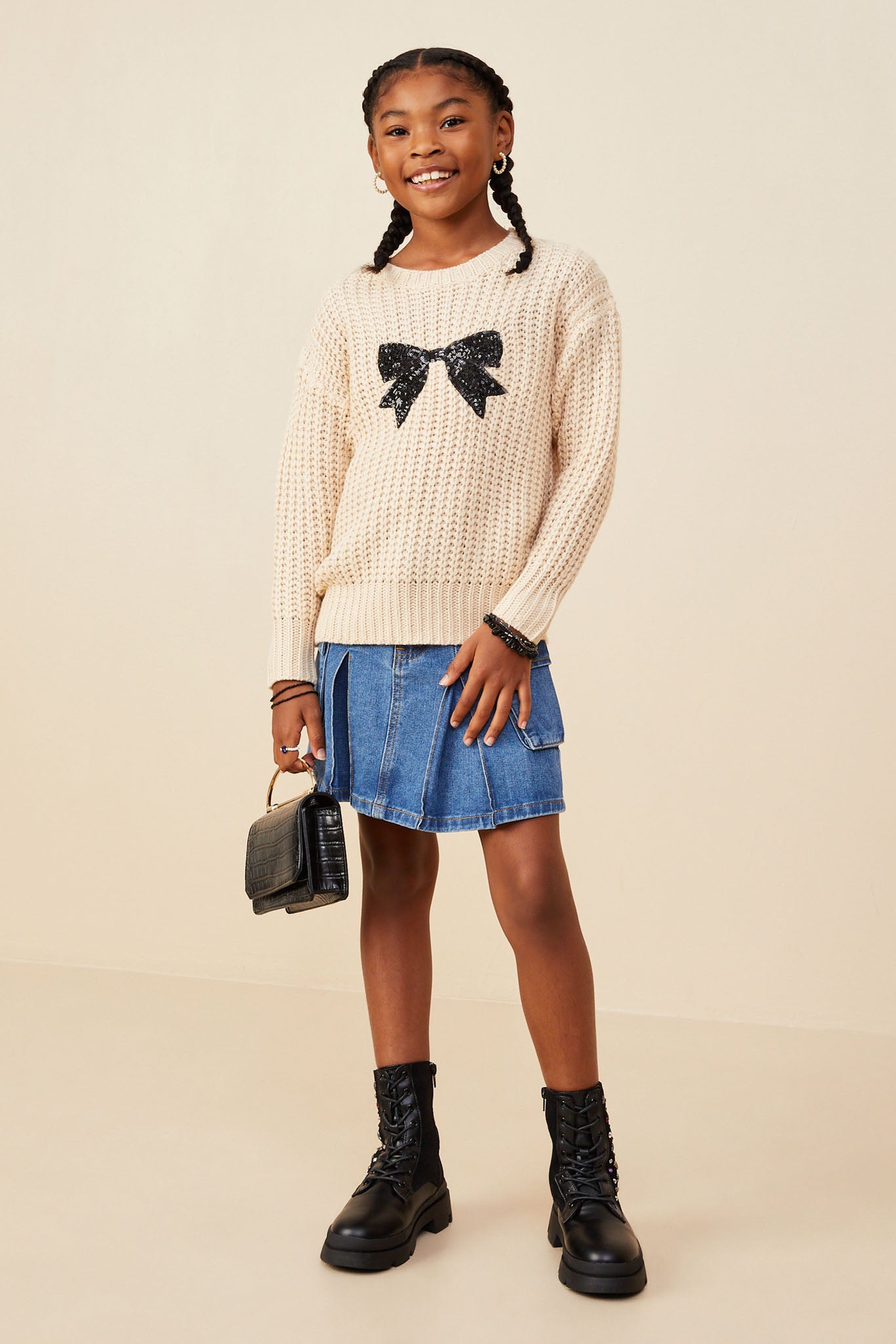 Low Gauge Sweater with Sequin Bow Patch