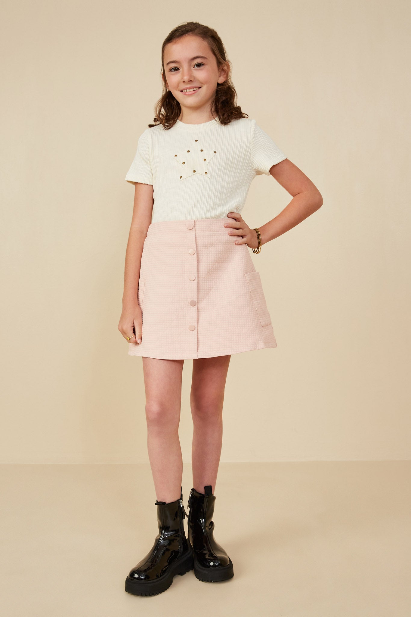 GY8367 Blush Girls Quilted Button Down Patch Pocket Skirt Pose
