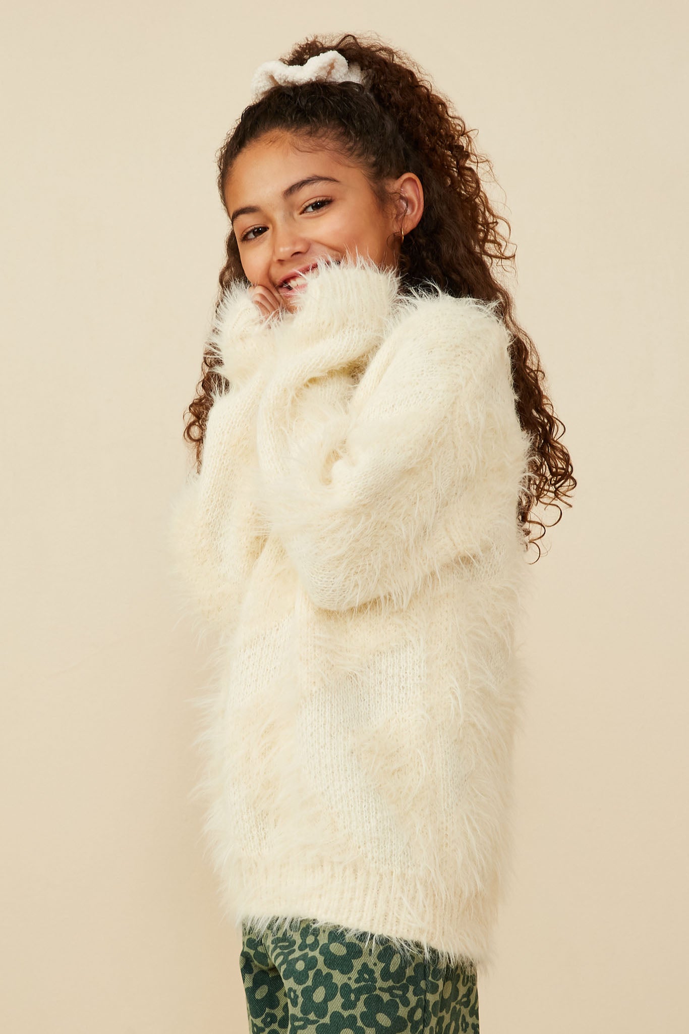 GY8375 Ivory Girls Faux Fur Pullover Sweater Side