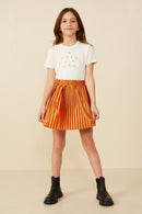 GY8395 Rust Girls Elastic Waist Metallic Pleated Skirt Pose