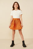 GY8395 Rust Girls Elastic Waist Metallic Pleated Skirt Pose