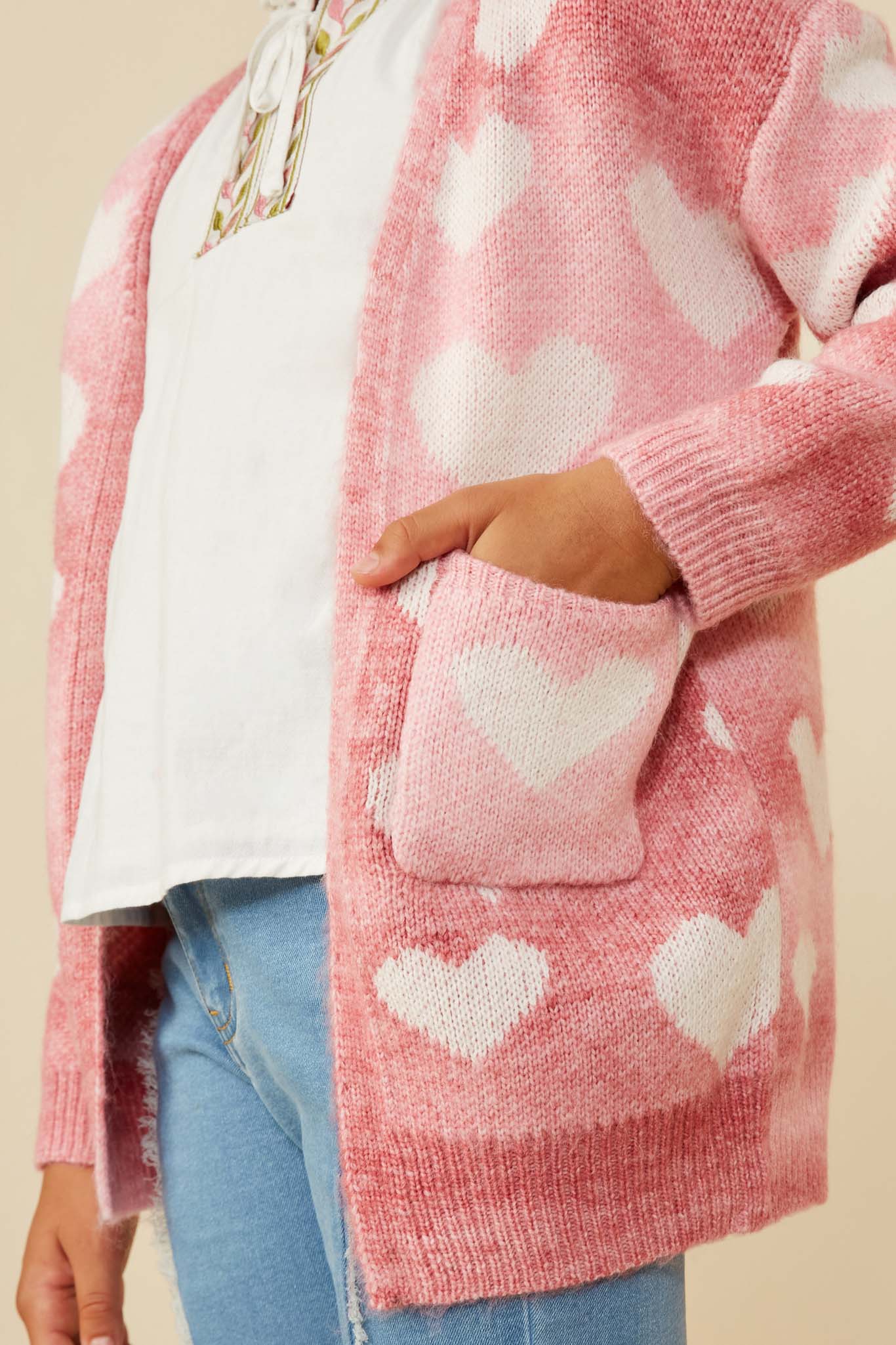 GY8644 Pink Girls Heart Knit Patch Pocket Sweater Cardigan Detail