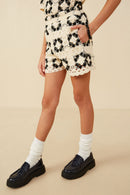 GY8913 Oatmeal Girls Quilted Crochet Elastic Waist Shorts Side