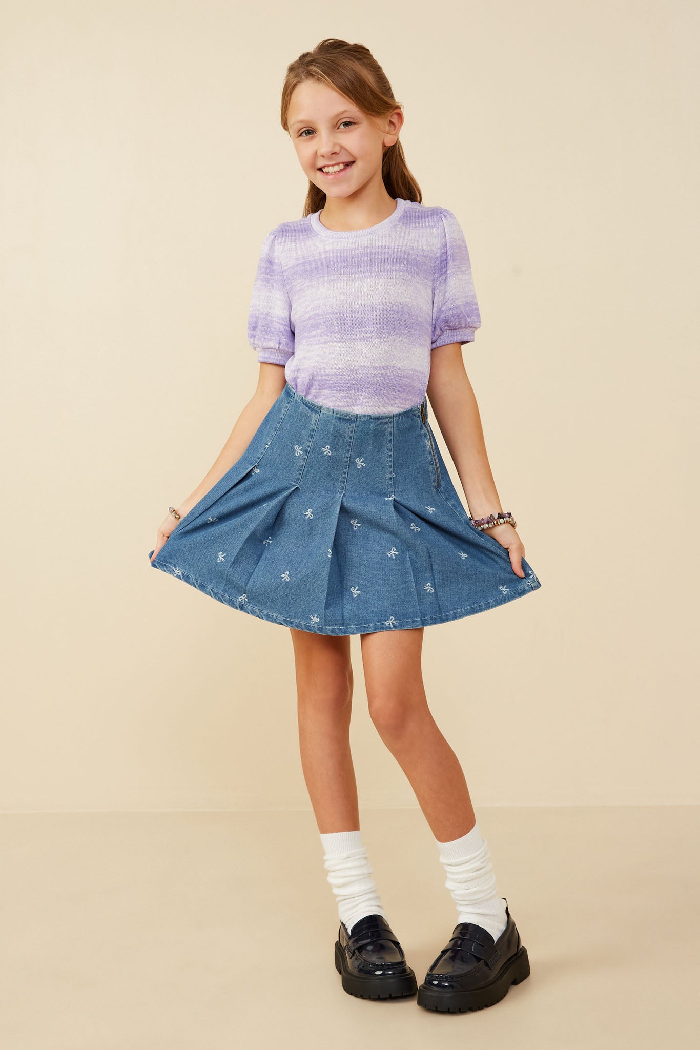 GY8934 Mid Denim Girls Bow Printed Pleated Denim Skirt Front 2