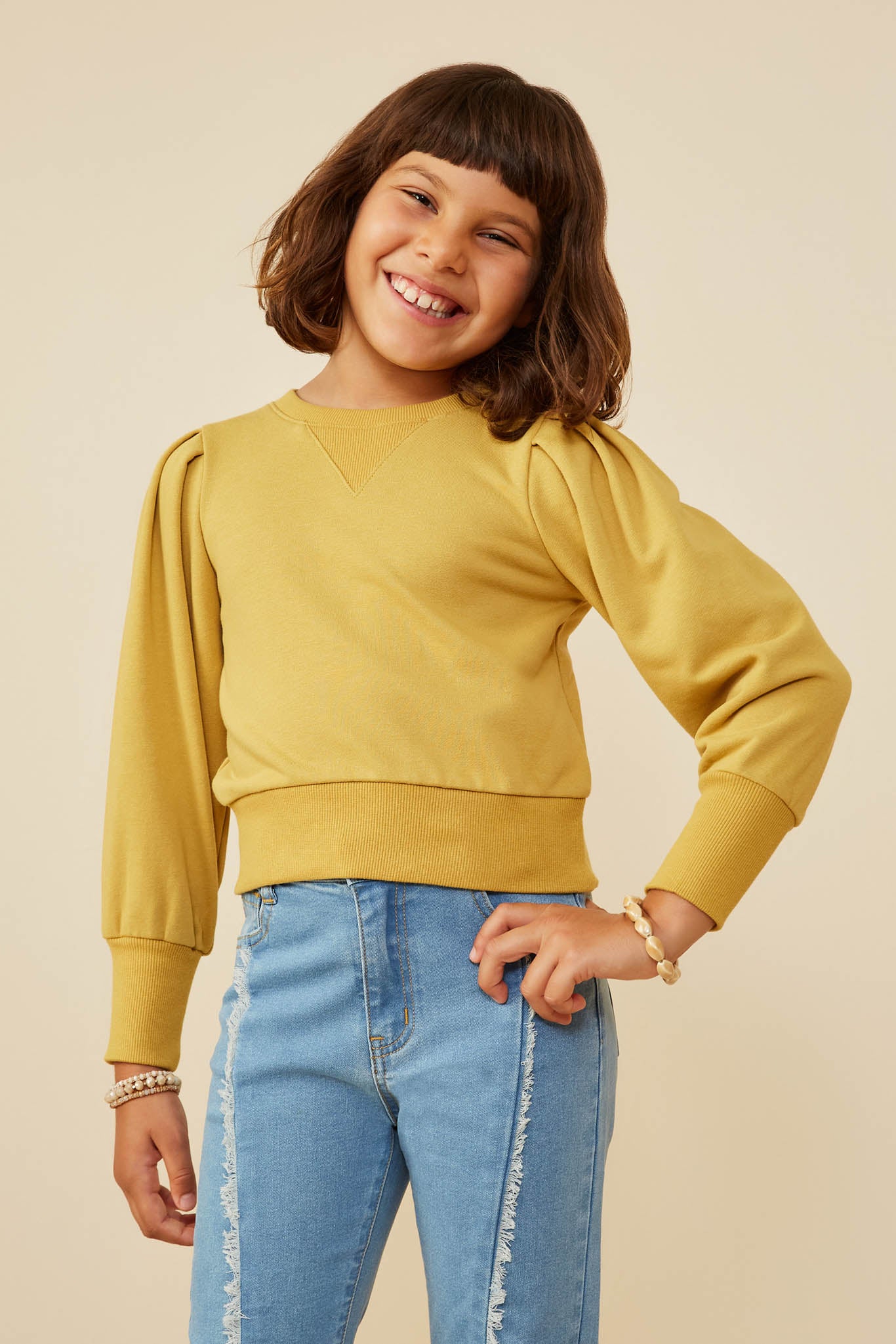 Exaggerated Cuff Pleated Shoulder Sweatshirt