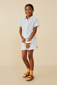 GY9253 Blue Girls Contrast Striped Button Up Gauze Shirt Pose