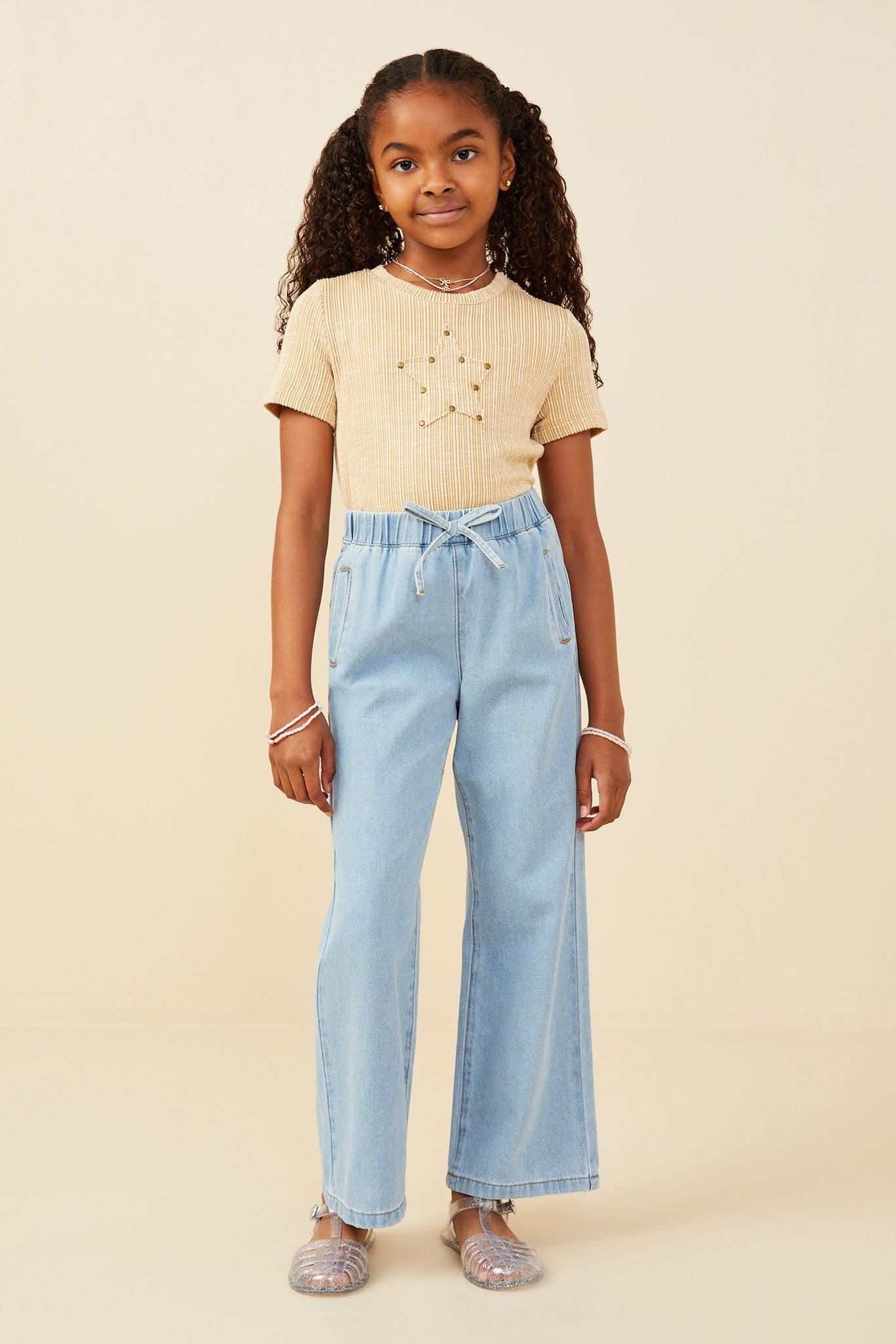 GY9360 Denim Girls Wide Leg Drawstring Waist Denim Pants Pose