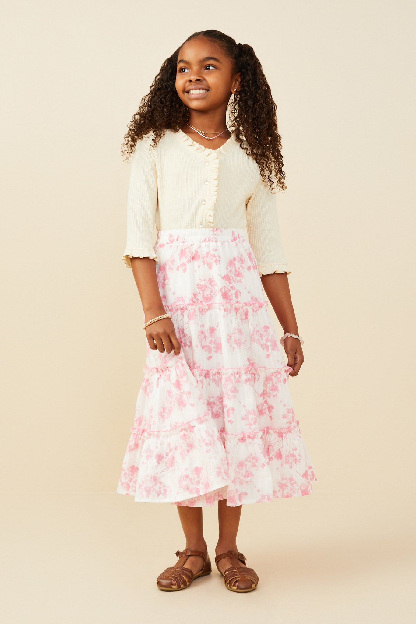 GY9382 Pink Girls Textured Floral Tiered Maxi Skirt Pose