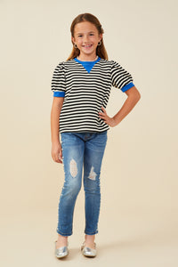 GY9440 Black Girls Contrast Banded Detail Puff Sleeve Knit Top Pose