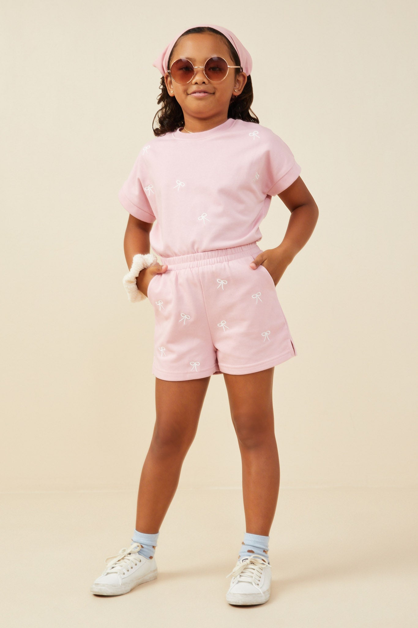 GY9454 Mauve Girls Bow Embroidered French Terry Boxer Shorts Pose