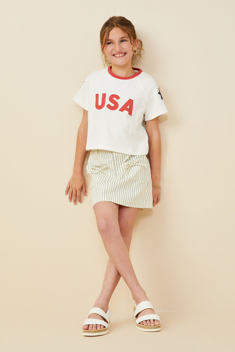 GY9525 Off White Girls USA And Star Patch Ringer Knit T Shirt Pose
