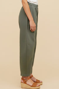 Seam Detailed Stretchy Straight Leg Pants