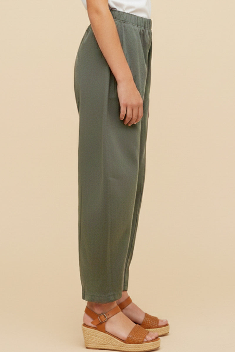 Seam Detailed Stretchy Straight Leg Pants