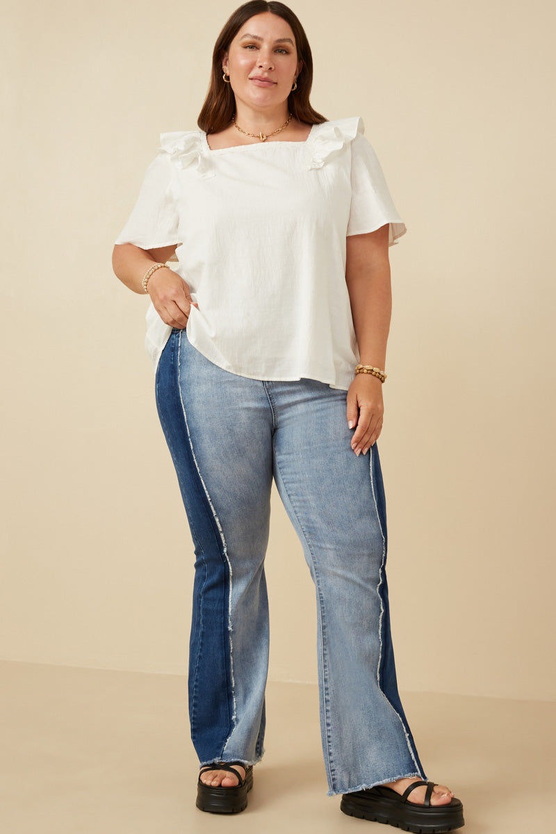 HK1736W Off White Plus Lace Trimmed Wide Ruffle Detail Top Full Body