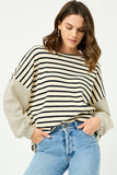 HY2763 OATMEAL Womens Contrast Stripe Sleeve Textured Knit Top Front 2