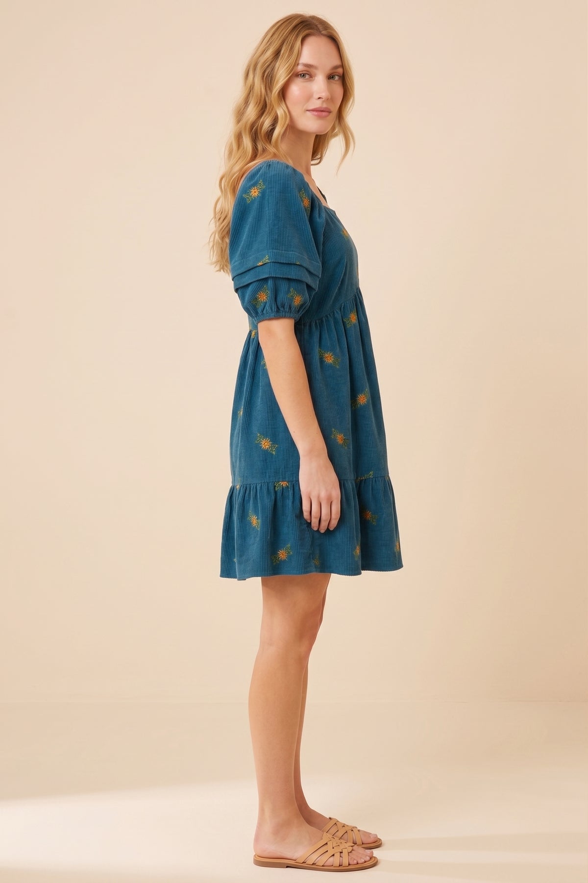 Womens Floral Embroidered Corduroy Pleated Sleeve Dress