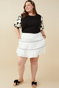 HY9509W Off White Plus Crochet Ribbon Trimmed Textured Skirt Pose