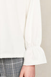 G4178 OFF WHITE Bell Sleeve Top Sleeve Detail