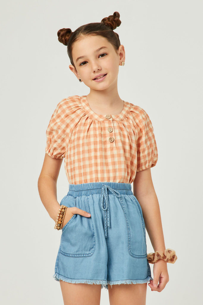 GN4689 Peach Girls Gingham Button Detail Puff Sleeve Scoop Neck Top Front