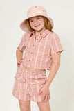 GY5964 Mauve Girls Textured Gingham Front Pocket Shorts Front 2