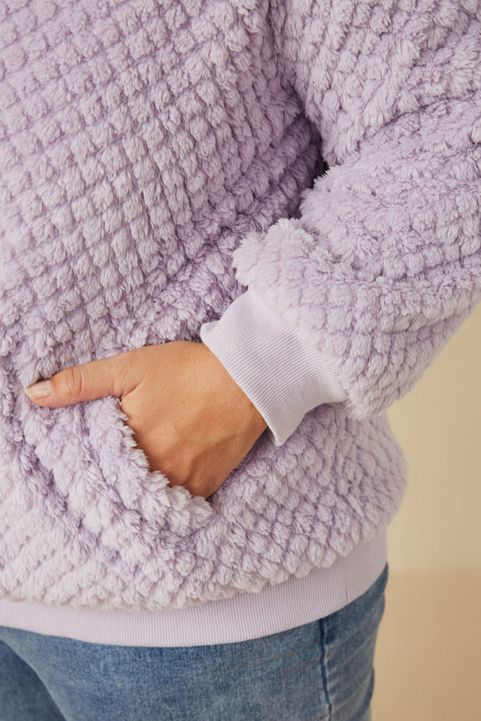HY7687W Lavender Plus Quilted Plush Hooded Jacket Detail
